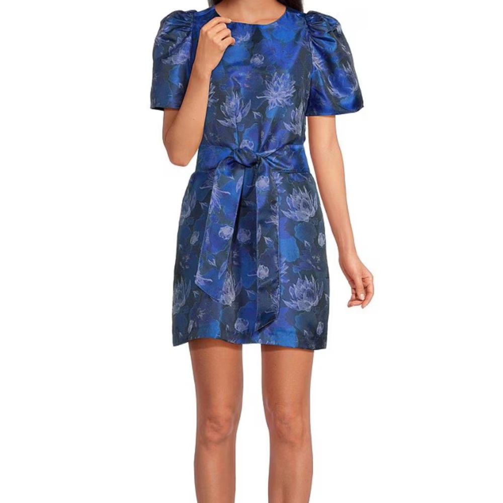 Marty Floral Print Jacquard Round Neck Short Sleeve Shift Mini Dress Size M
